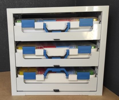 BLOC 3 TIROIRS AVEC MALLETTES EN PLASTIQUE